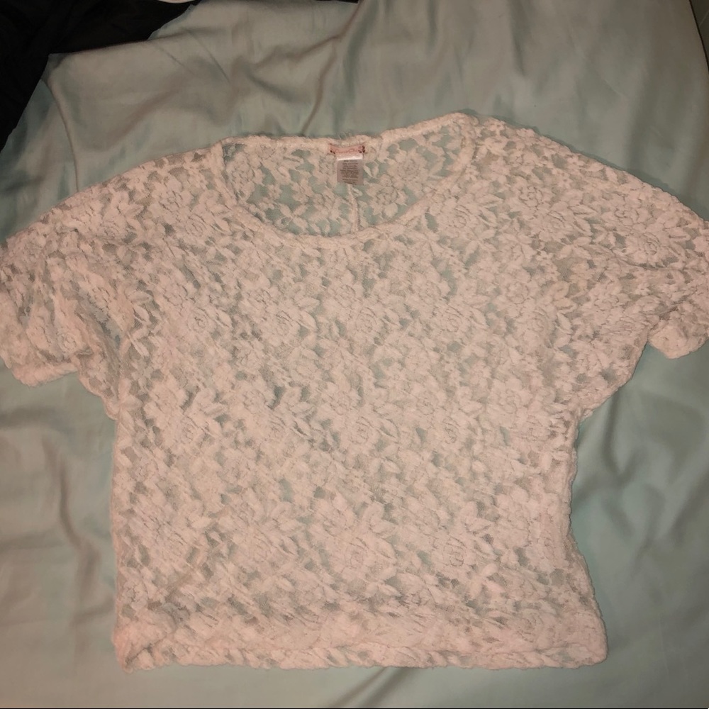 🌵Beautiful lace top